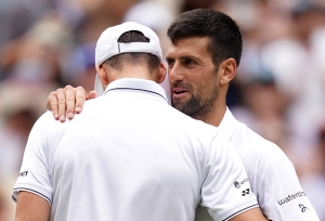 Novak Djokovic breaks the code on Hubert Hurkacz serve to reach last-eight