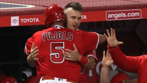 Angels&#039; stars combine to down Rangers, Dodgers edge Mariners in pitchers&#039; duel