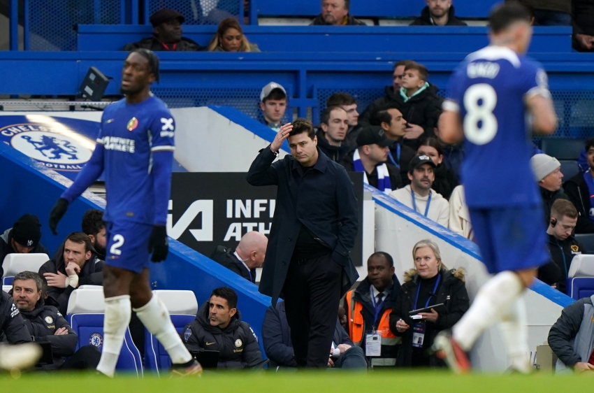 Mauricio Pochettino stresses need for patience with Chelsea’s young team