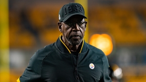 Longtime Steelers assistant Mitchell retires
