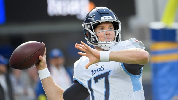 Titans QB Tannehill back in game after early ankle injury West