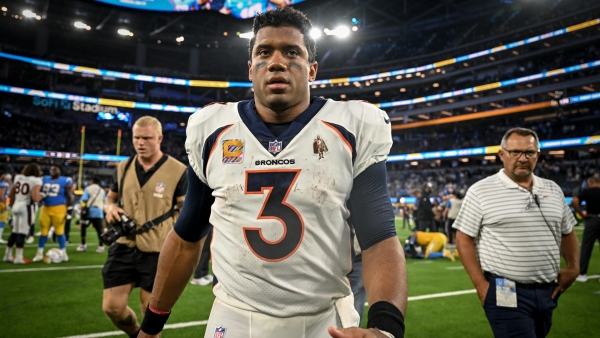 Broncos QB Wilson suffers hamstring injury in OT loss vs. Chargers