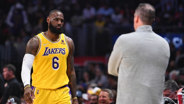 Important to celebrate LeBron achievement despite Lakers loss – Vogel