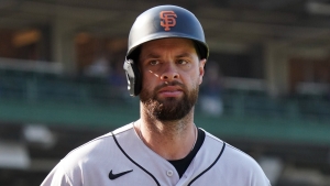 Giants lose Brandon Belt to fractured thumb