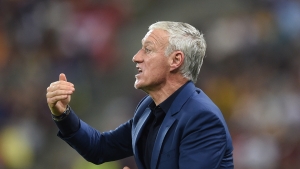 Deschamps leaves out Giroud again, tells France to finish World Cup job