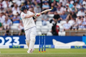 Ian Bell: Moeen Ali must focus on possibilities not pressure after move up order
