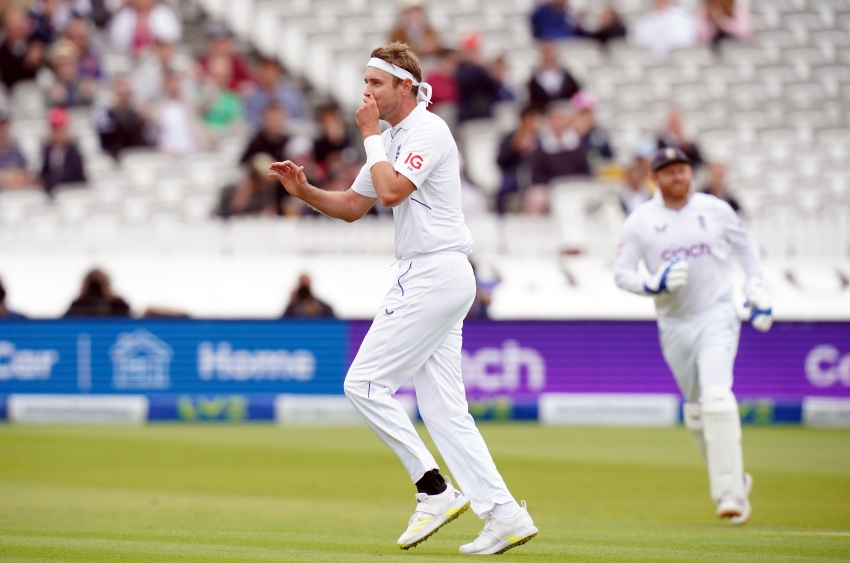 Ireland dig in after England seamer Stuart Broad rips through top order