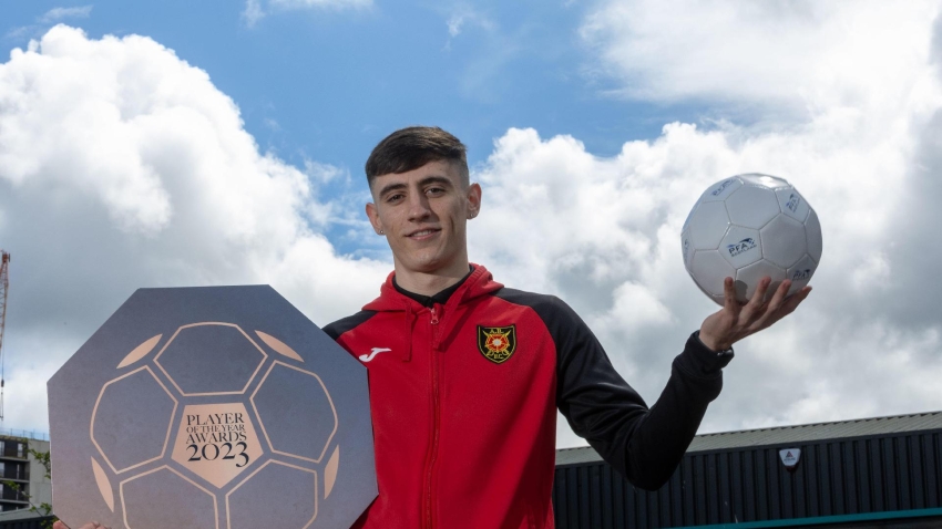 Dundee bring in Charlie Reilly from Albion Rovers on two-year deal