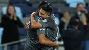 MLS: Reynoso double leaves Galaxy on six-game skid, leaders New England held