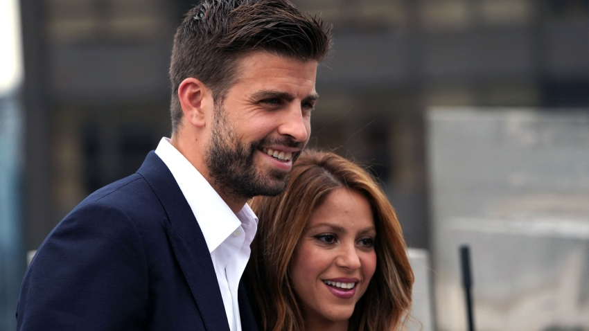 Barcelona defender Pique splits from long-time partner Shakira