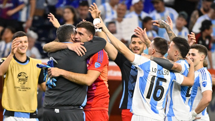 Argentina 1-1 Ecuador (aet, 4-2 pens): Emiliano Martinez shootout heroics spares Messi's blushes