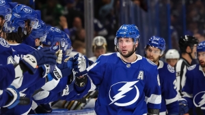 NHL: Surging Lightning take down Atlantic Division-leading Bruins