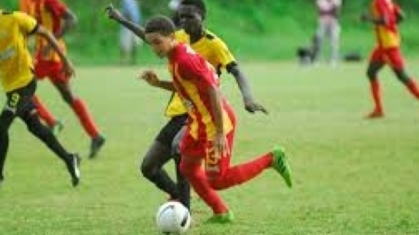 Schoolboy football recap: Schools jostle for quarter-final spots in Dacosta Cup and Manning Cup competitions