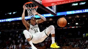 NBA: Antetokounmpo, Lillard help Bucks clinch quarterfinal spot