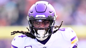 Vikings star running back Cook undergoes shoulder surgery for 2019 injury