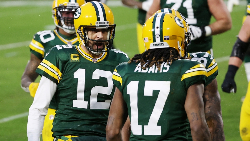 Packers pair Adams and Bakhtiari throw support behind disgruntled team-mate Rodgers