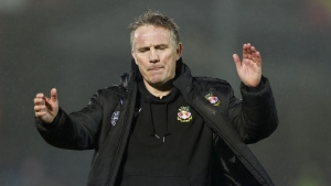 Frustration for Phil Parkinson as Wrexham see two-goal lead slip at Harrogate