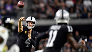 Carr TD pass gives Raiders stunning overtime defeat of Ravens