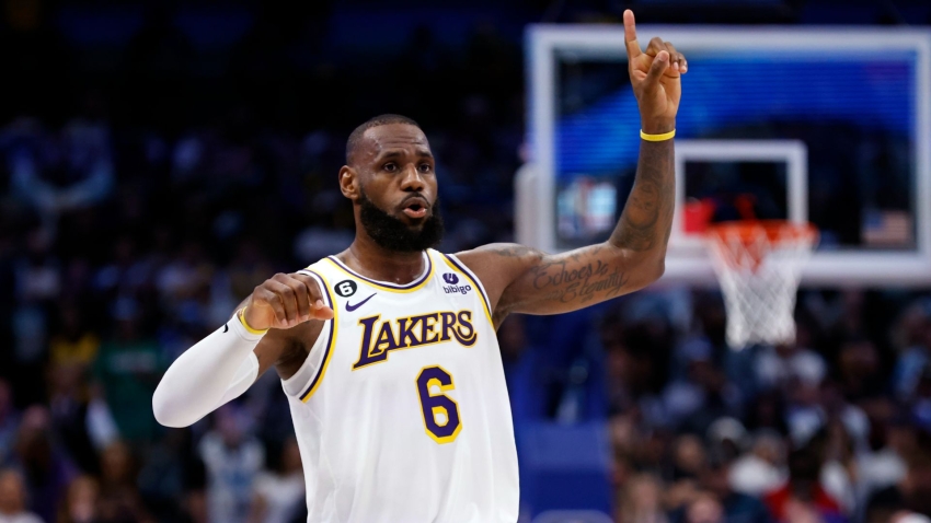 LeBron James available to return for Lakers' clash against Bulls