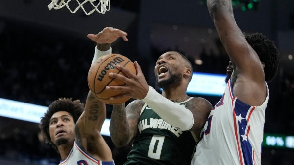 Damian Lillard scores 39 in Milwaukee Bucks’ 118-117 win over Philadelphia 76ers