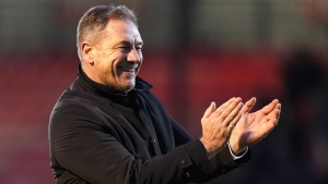 Scott Lindsey hails ‘unbelievable character’ as Crawley triumph at Bradford