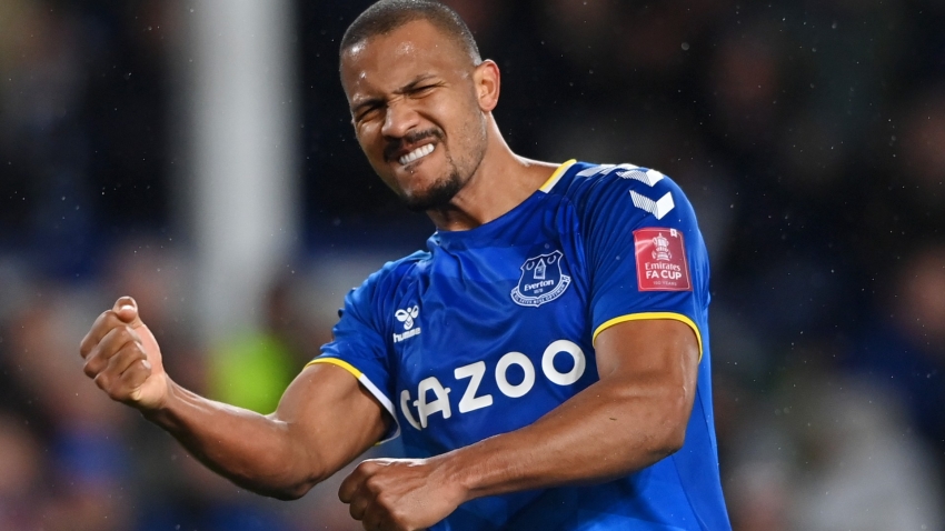 Rondon double sends Everton through in FA Cup after pre-match Ukraine tribute
