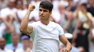 Wimbledon: Carlos Alcaraz makes winning start to title defence