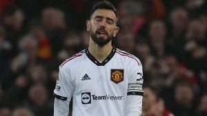 Man Utd &#039;an absolute disgrace&#039; and Bruno Fernandes &#039;embarrassing&#039; says Neville as Keane suggests stars go into hiding