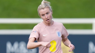 Leah Williamson back in England starting line-up for Republic of Ireland game