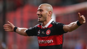 Troisi stars as WSW hit five, Sydney held by Jets