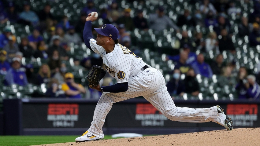 Brewers knock off the Dodgers, Darvish stars for Padres