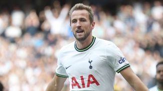 Tottenham 2-1 Fulham: Kane equals Thierry Henry record as Spurs run continues