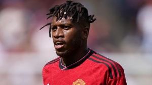 Manchester United agree sale of Fred to Fenerbahce