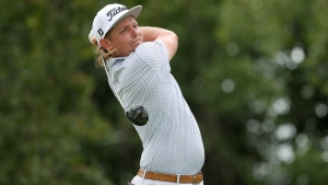 Smith surges into joint lead with Rahm after course-record 60 at Northern Trust