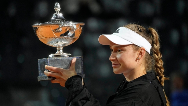 Elena Rybakina câștigă finala Italian Open după ce Anelina Kalininha a fost nevoită să se retragă