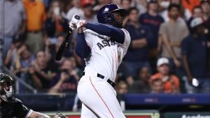 Yordan Alvarez clears the bases in Astros comeback, Chisholm goes deep against the Mets
