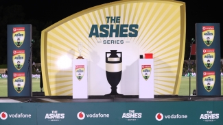 Ashes 2021-22: ECB investigating after police are called to end England and Australia party