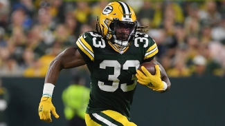 Aaron Jones reunited with necklace containing father&#039;s ashes after four-touchdown show for Packers