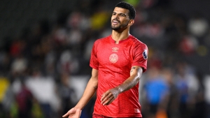 Iraola confirms Solanke talks with Tottenham