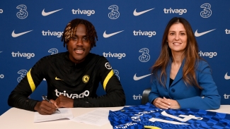 Chalobah signs Chelsea contract until 2026