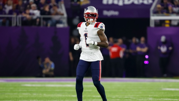 Patriots, DeVante Parker Reach Reported Three-Year Contract Extension