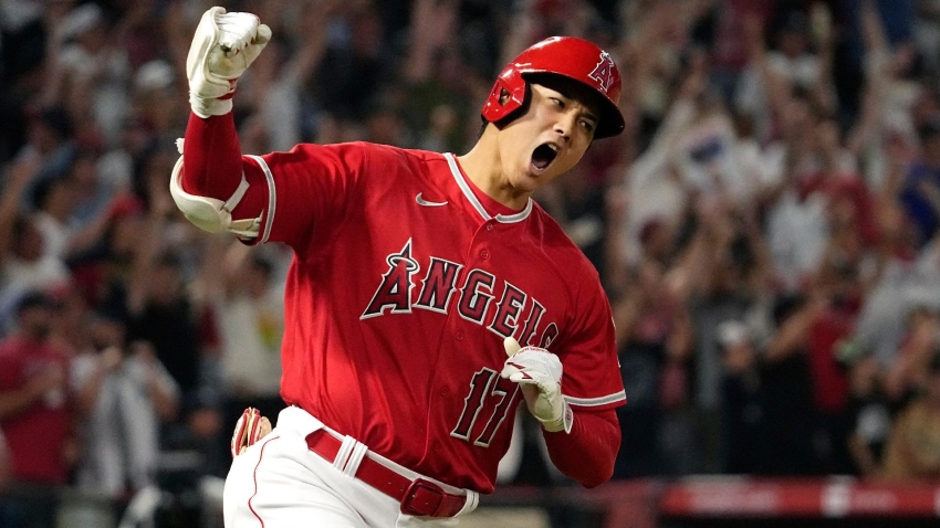 Shohei Ohtani signing with Dodgers for 10 years, $700M