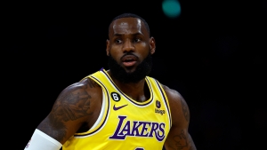 LeBron praises Lakers defense despite Clippers defeat