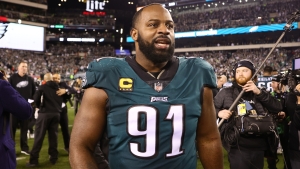 Fletcher Cox agrees one-year deal to stay with Eagles