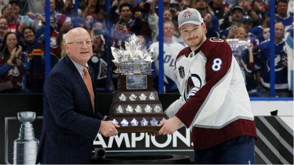 Stanley Cup Avalanche Star Cale Makar Makes History With Conn Smythe Trophy Win 