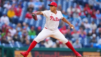 MLB: Phillies&#039; Suarez beats Mets to become first in majors to 8 wins
