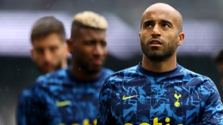 Moura committed to Tottenham amid future uncertainty and aims to deliver trophies under Conte