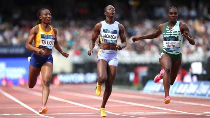 Pin by sampson on Running  Female athletes, Track and field, Athletic women