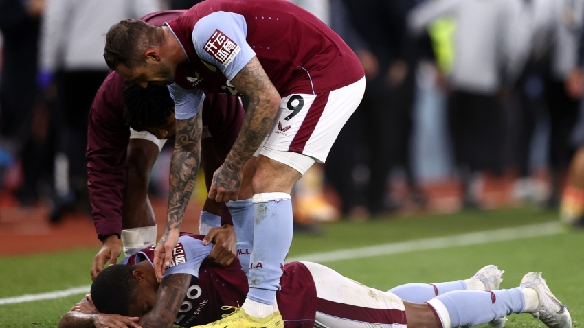Bailey apologizes to Villa fans after crucial miss against Wolves