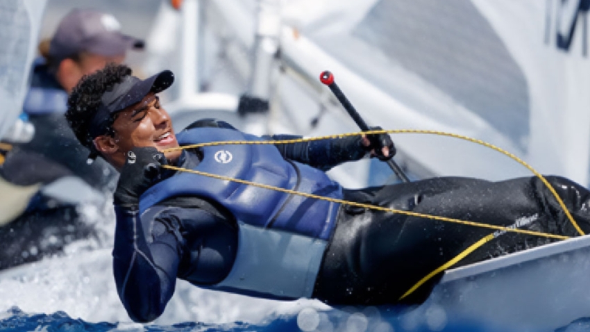 Caribbean trio improve in men&#039;s dinghy; Bermuda’s Penruddocke, Cayman Islands’ Webster slow into stride in women&#039;s event